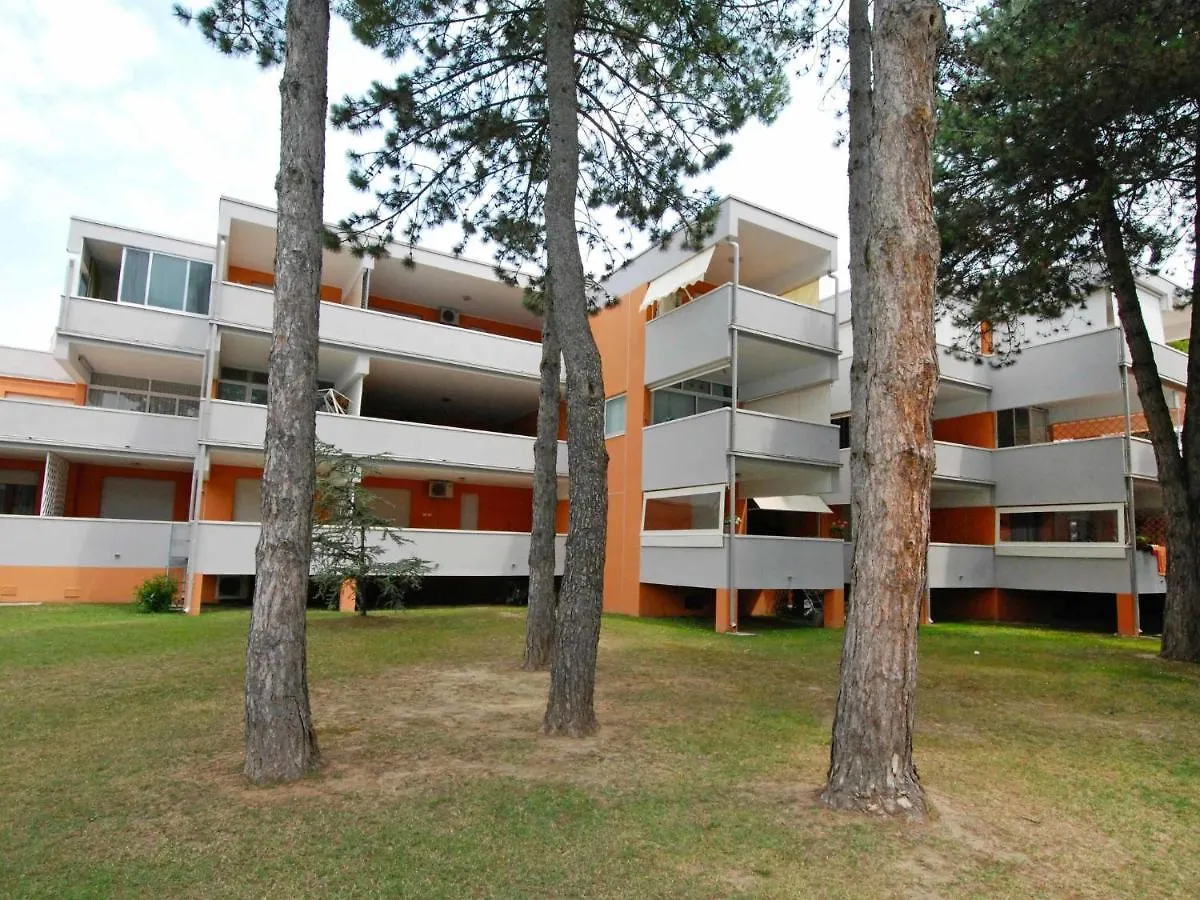 Apartment Solarium-6 By Interhome Bibione Italië